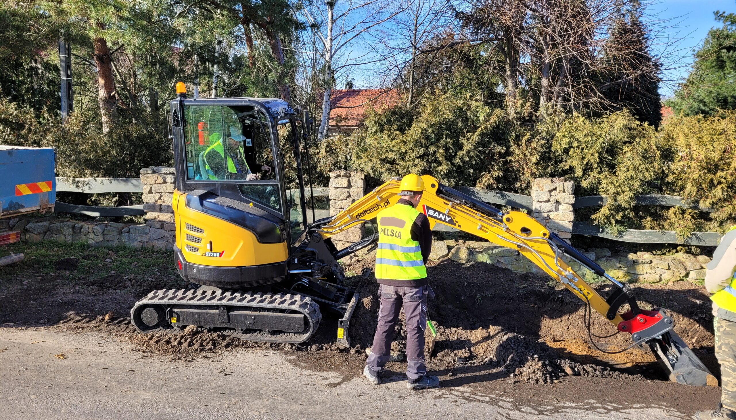 W jakich pracach sprawdzają się minikoparki?